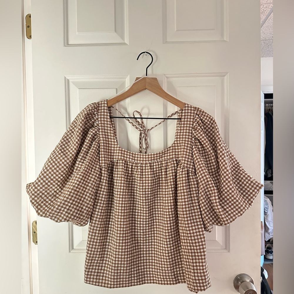 Elegant Checkered Puff Sleeve Blouse